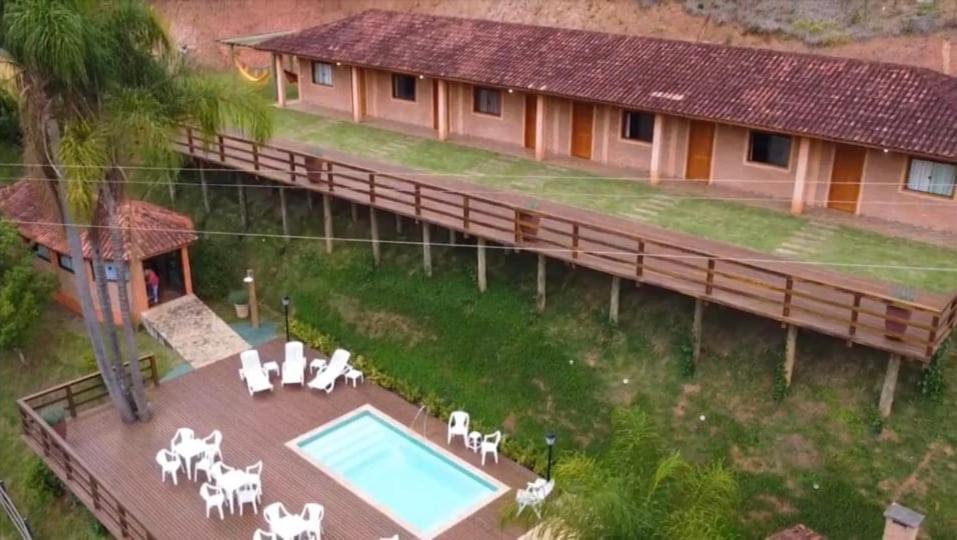 Pousada Estancia Shangri-La Cunha Exterior photo