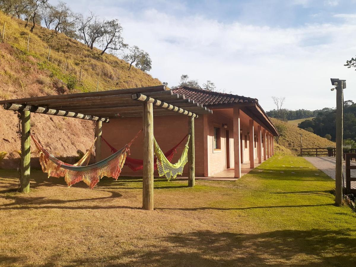 Pousada Estancia Shangri-La Cunha Exterior photo